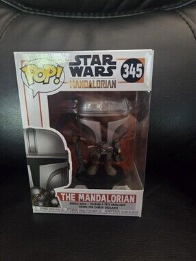 Funko Pop! Star Wars The Mandalorian Din Djarin Figure